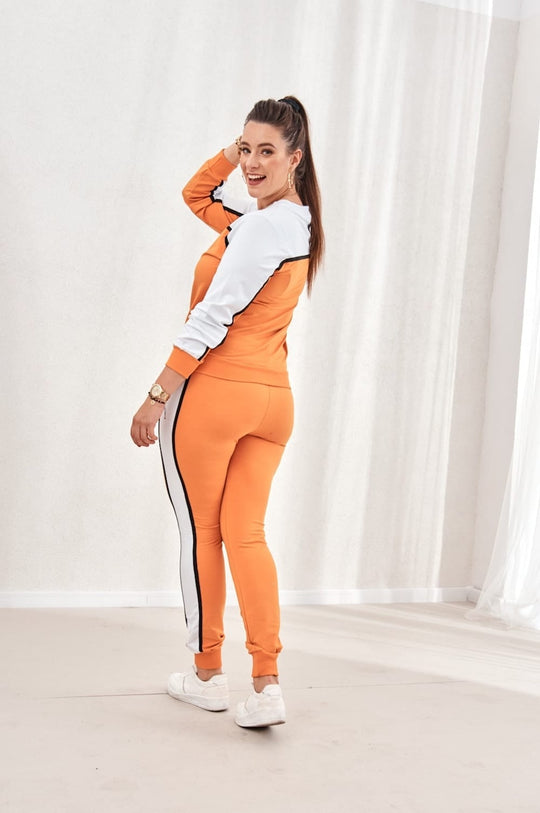 Stylish women's slim fit tracksuit in the color of mustard 111700